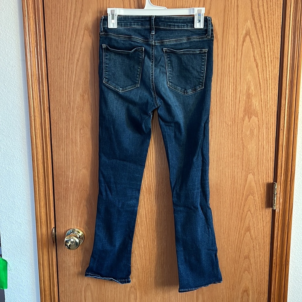 27 Regular Crop Kick GAP Jeans